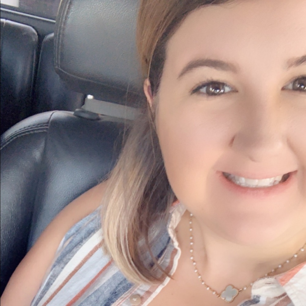 Meet your Posher, Cassie